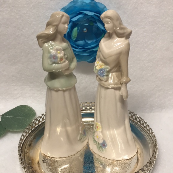 MOTHER & DAUGHTER DAUGHTER-IN-LAW PORCELAIN FiGURINES LASTING RELATIONSHIP - Picture 11 of 12